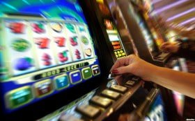 kiss slot